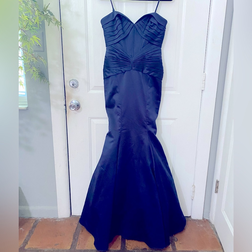 Royal blue trumpet taffeta/ satin David’s bridal full length prom /evening gown